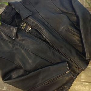 📌BLACK GENUINE LEATHER COAT (📌See Notes)